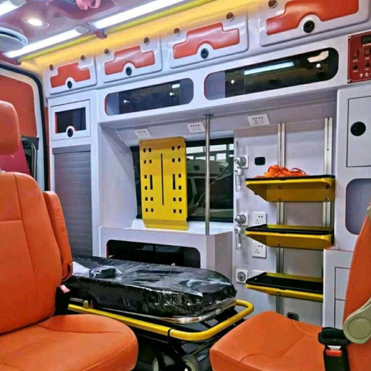 蒙山长途救护车护送病人租赁价格